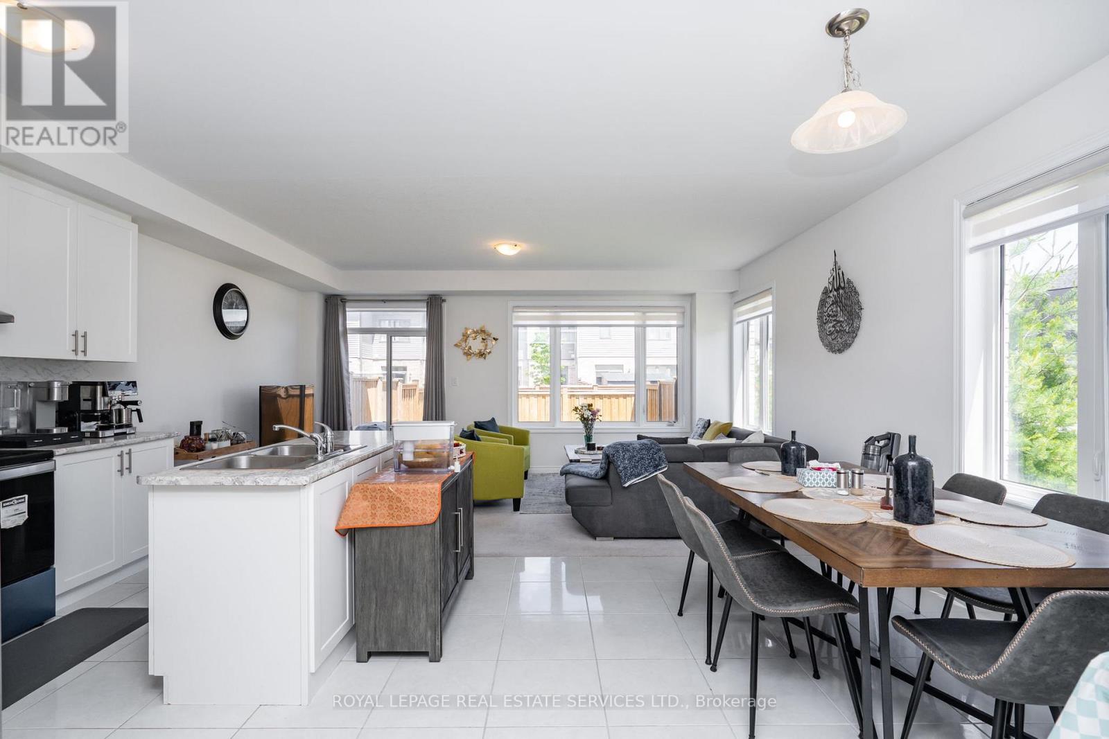 72 - 166 Deerpath Drive, Guelph, Ontario  N1K 0E2 - Photo 8 - X13475098