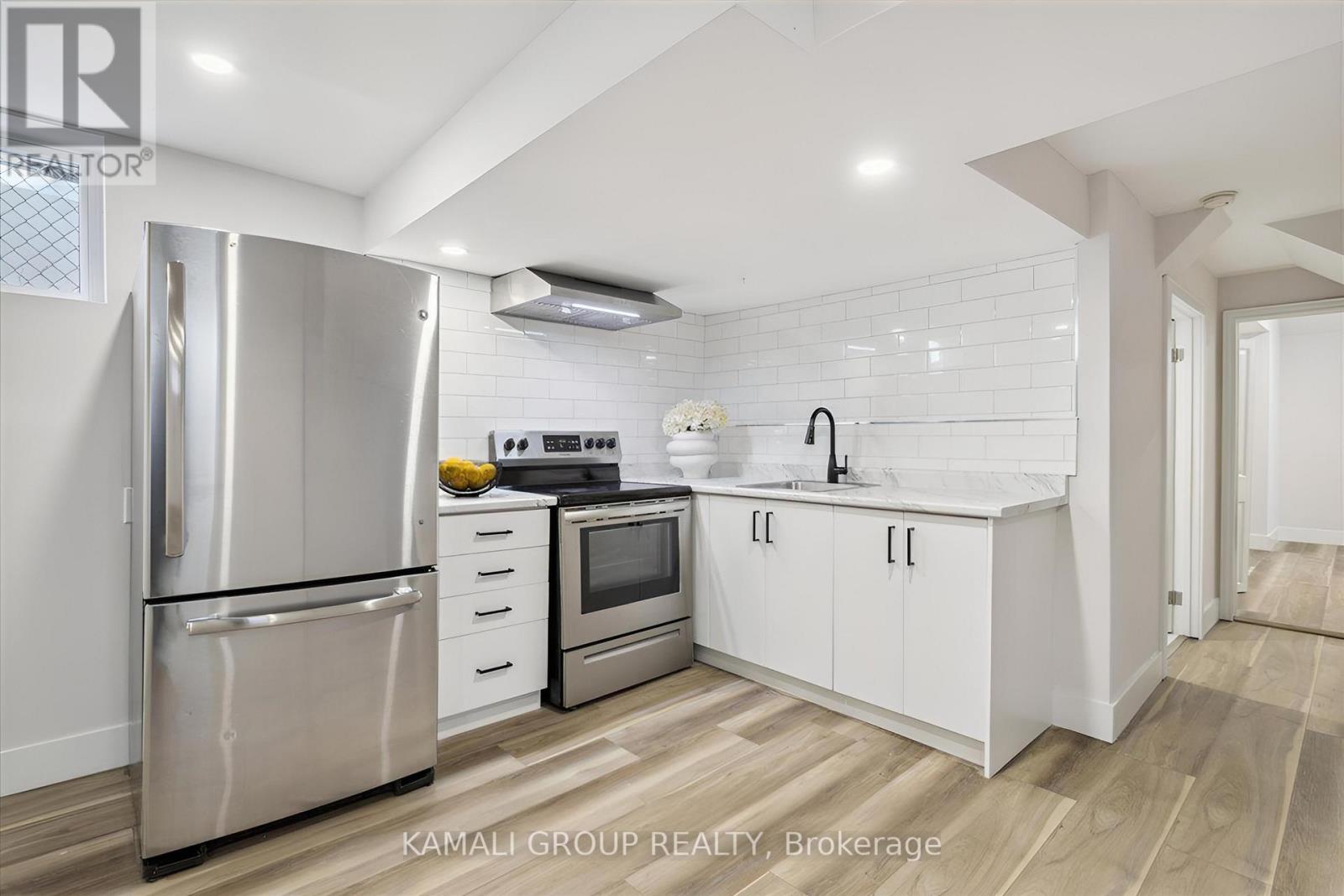 Bsmt - 2027 Brampton Street, Hamilton, Ontario L8H 3S9 - Photo 4 - X13475872