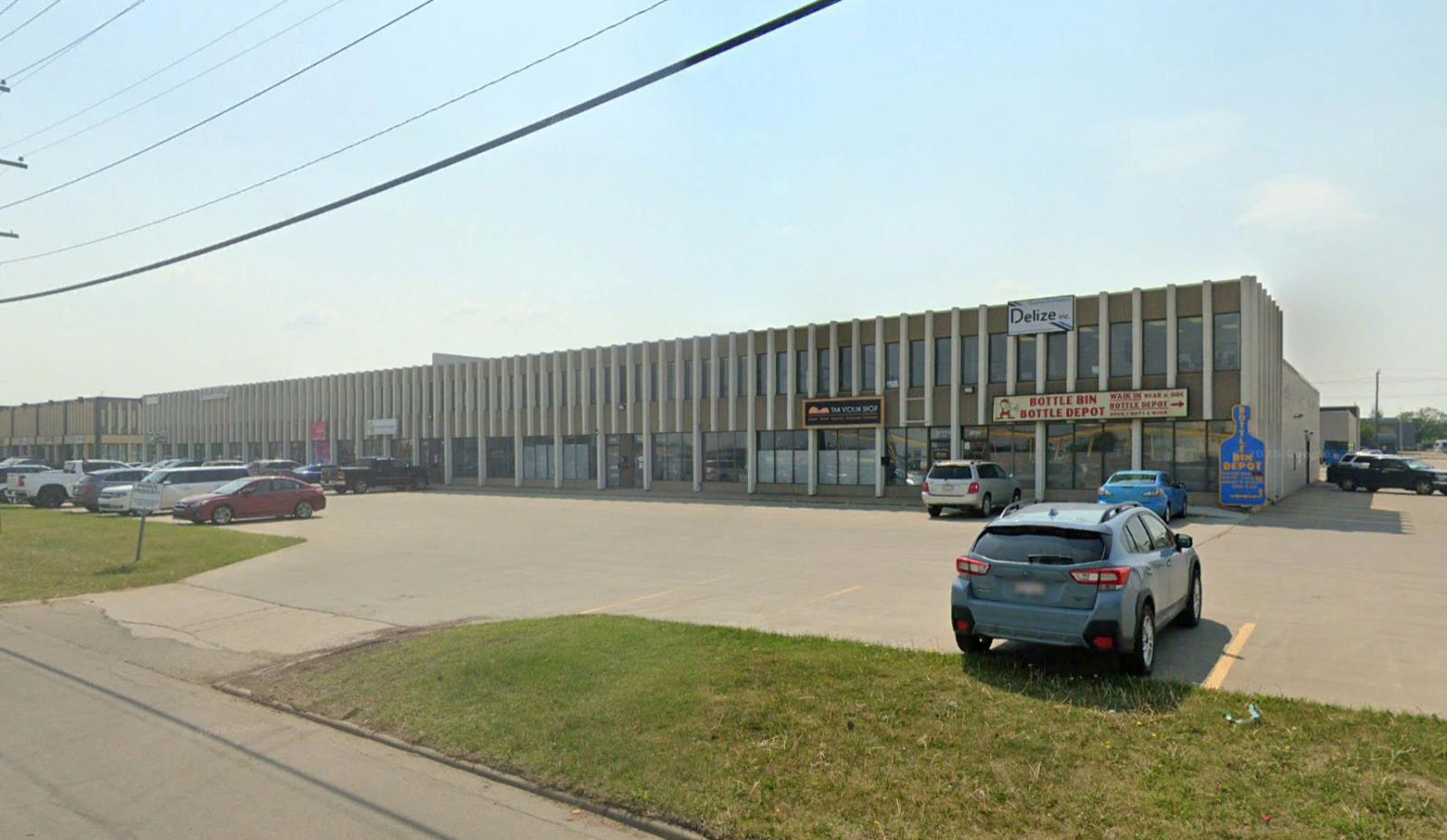8749/51 - 53 Avenue, edmonton, Alberta