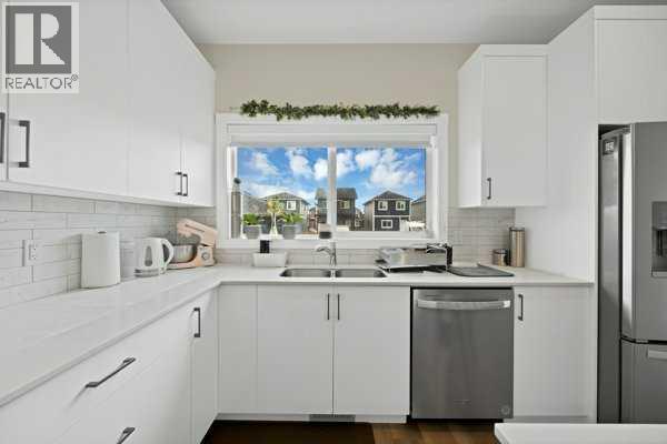 241 Midgrove Mews Sw, Airdrie, Alberta  T4B 5K8 - Photo 3 - A2322840