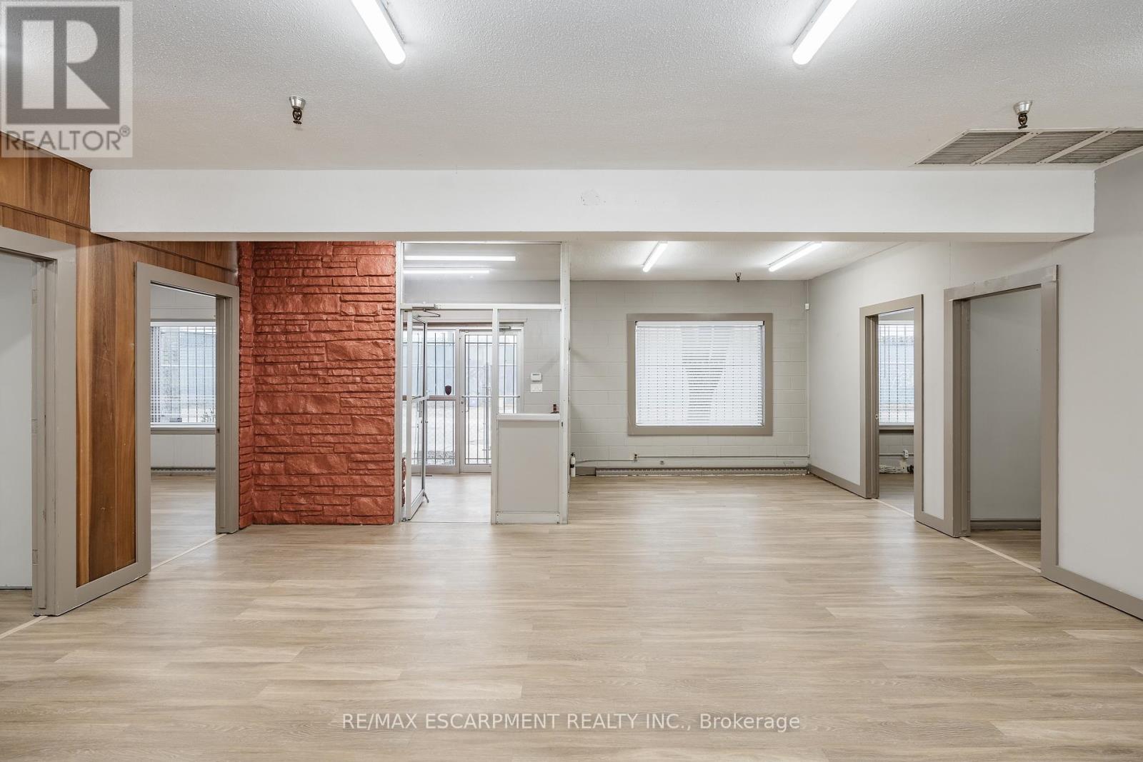 18 Linden Street, Hamilton, Ontario  L8L 3H6 - Photo 7 - X13476116