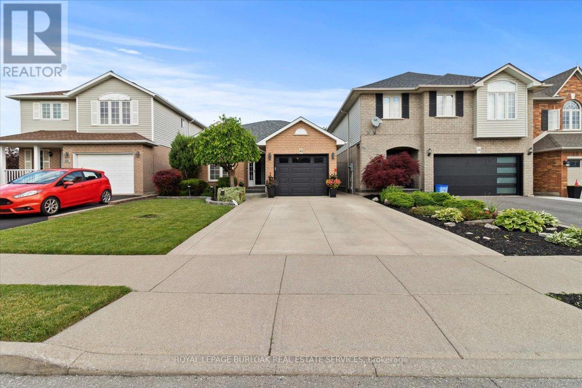 40 BRIDGETTE DRIVE, Hamilton, Ontario