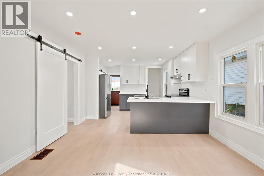 1030 Oak Street, Windsor, Ontario  N9A 5G4 - Photo 6 - 26014802