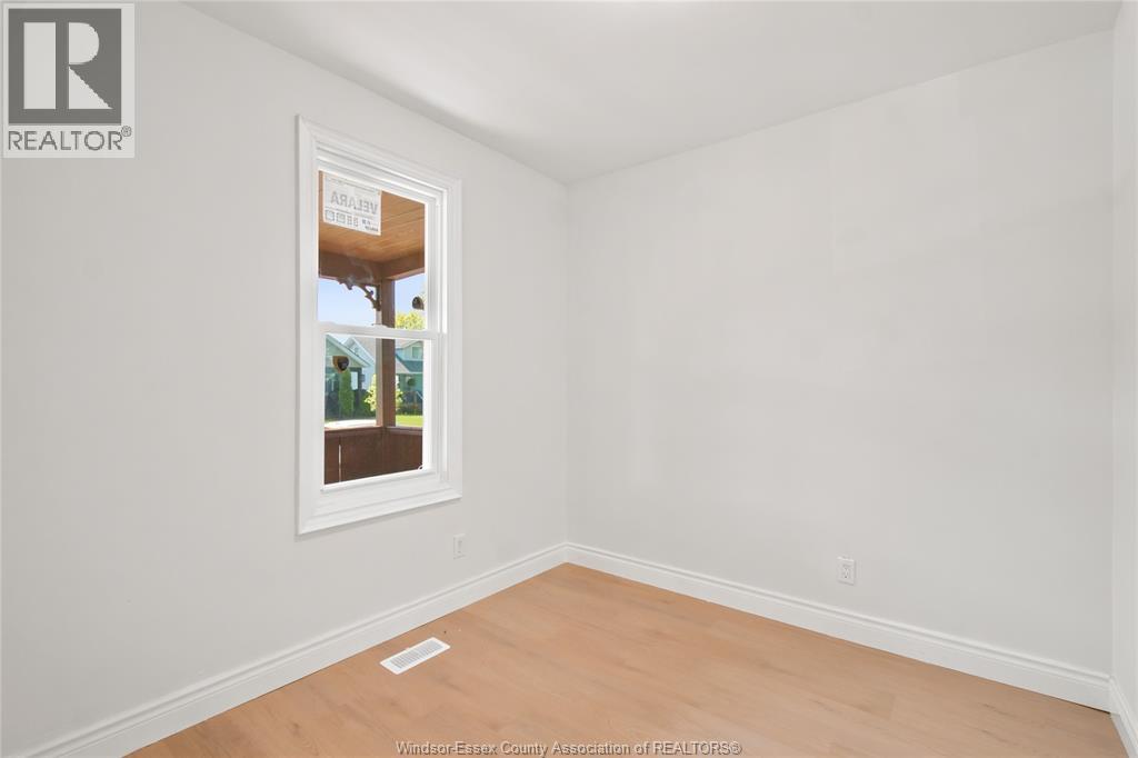 1030 Oak Street, Windsor, Ontario  N9A 5G4 - Photo 10 - 26014802