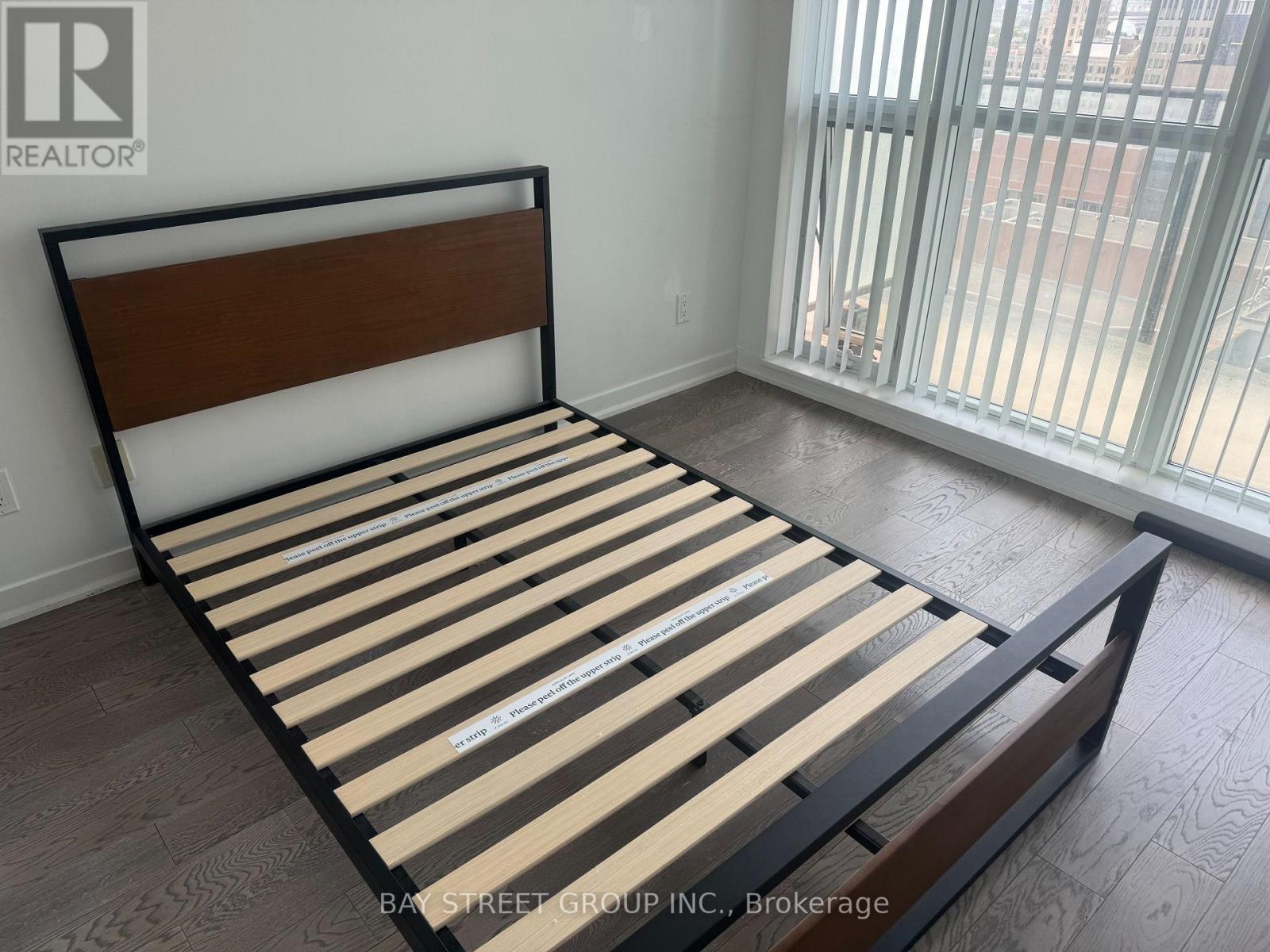 1812 - 770 Bay Street, Toronto, Ontario M5G 0A6 - Photo 7 - C13435740
