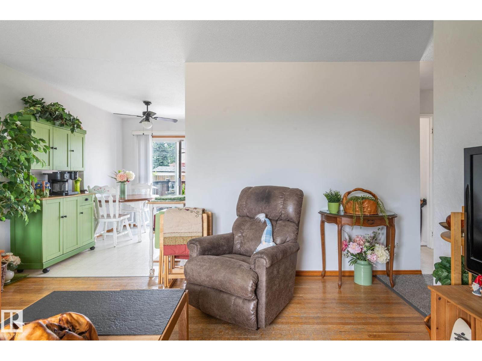 13816 62 St NW, Edmonton, Alberta  T5A 1P7 - Photo 5 - E4495125