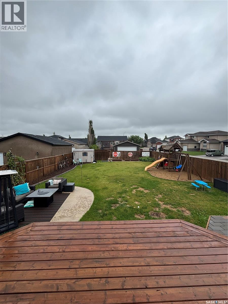 813 Sandy Rise, Martensville, Saskatchewan  S0K 2T2 - Photo 39 - SK040295