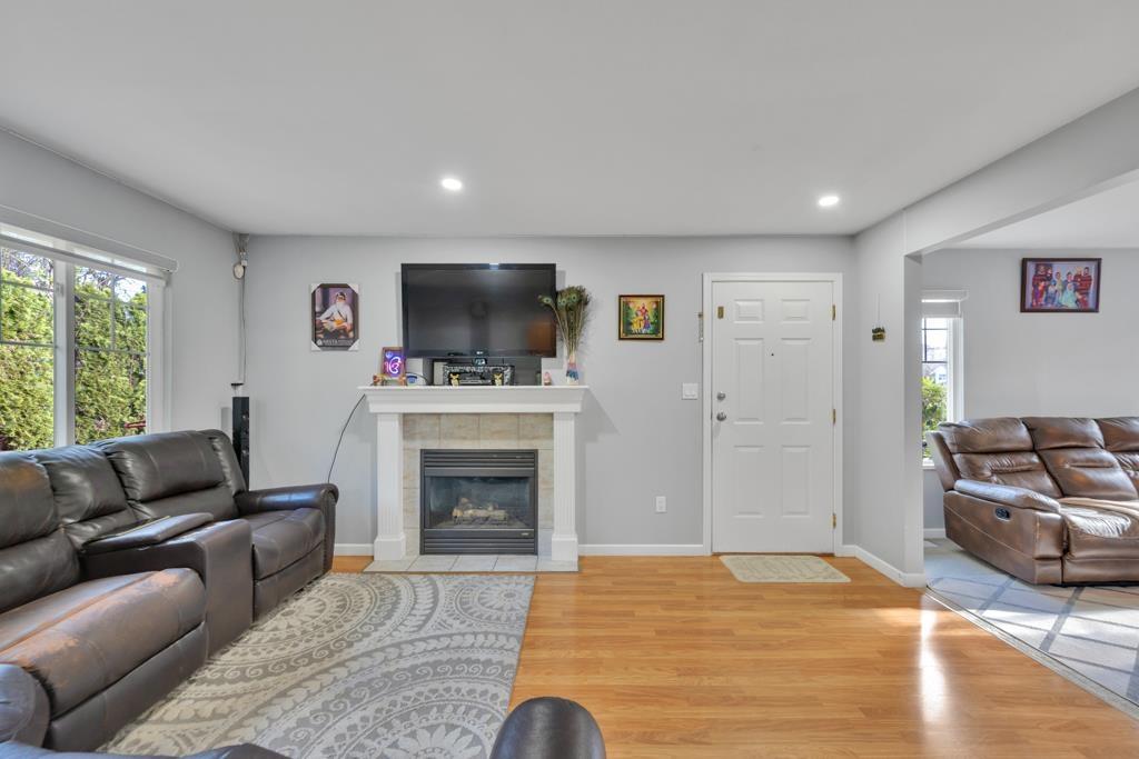 22 3270 Blue Jay Street, Abbotsford, British Columbia  V2T 6T1 - Photo 7 - R3137695