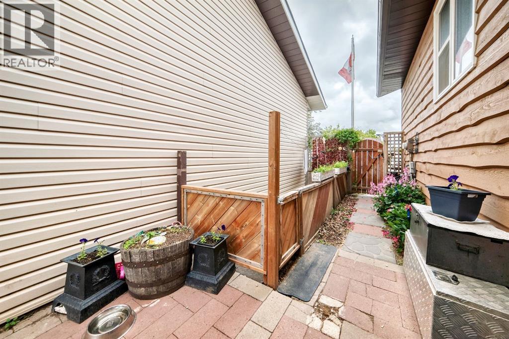 94 Elk Hill Se, Airdrie, Alberta  T4B 1Y6 - Photo 43 - A2320093