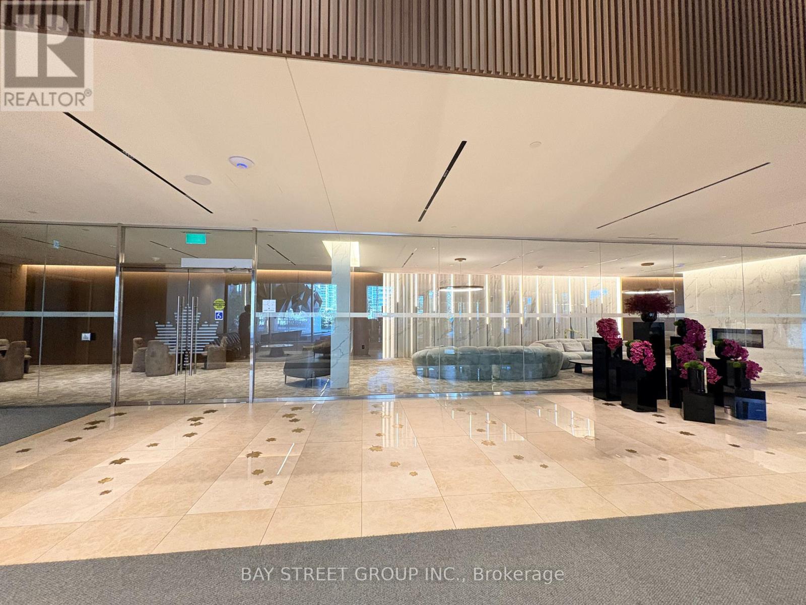 4905 - 3 Concord Cityplace Way, Toronto, Ontario  M5V 0X4 - Photo 3 - C13089726