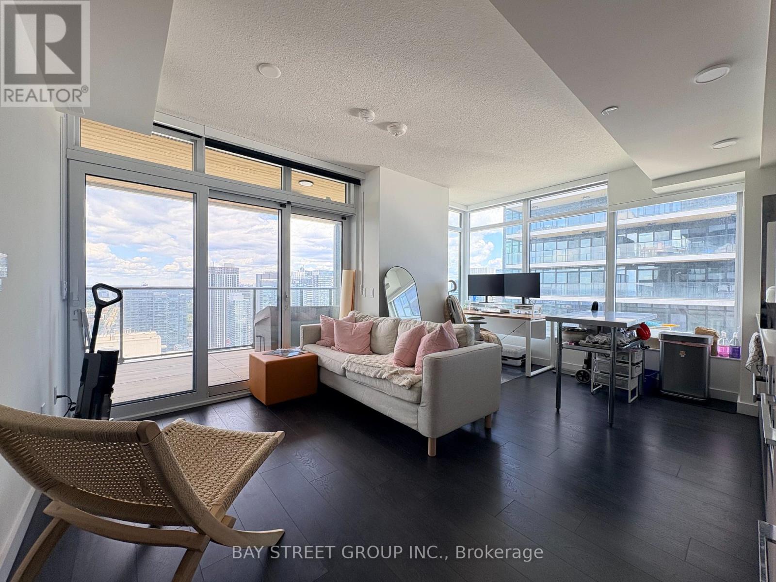 4905 - 3 Concord Cityplace Way, Toronto, Ontario  M5V 0X4 - Photo 28 - C13089726