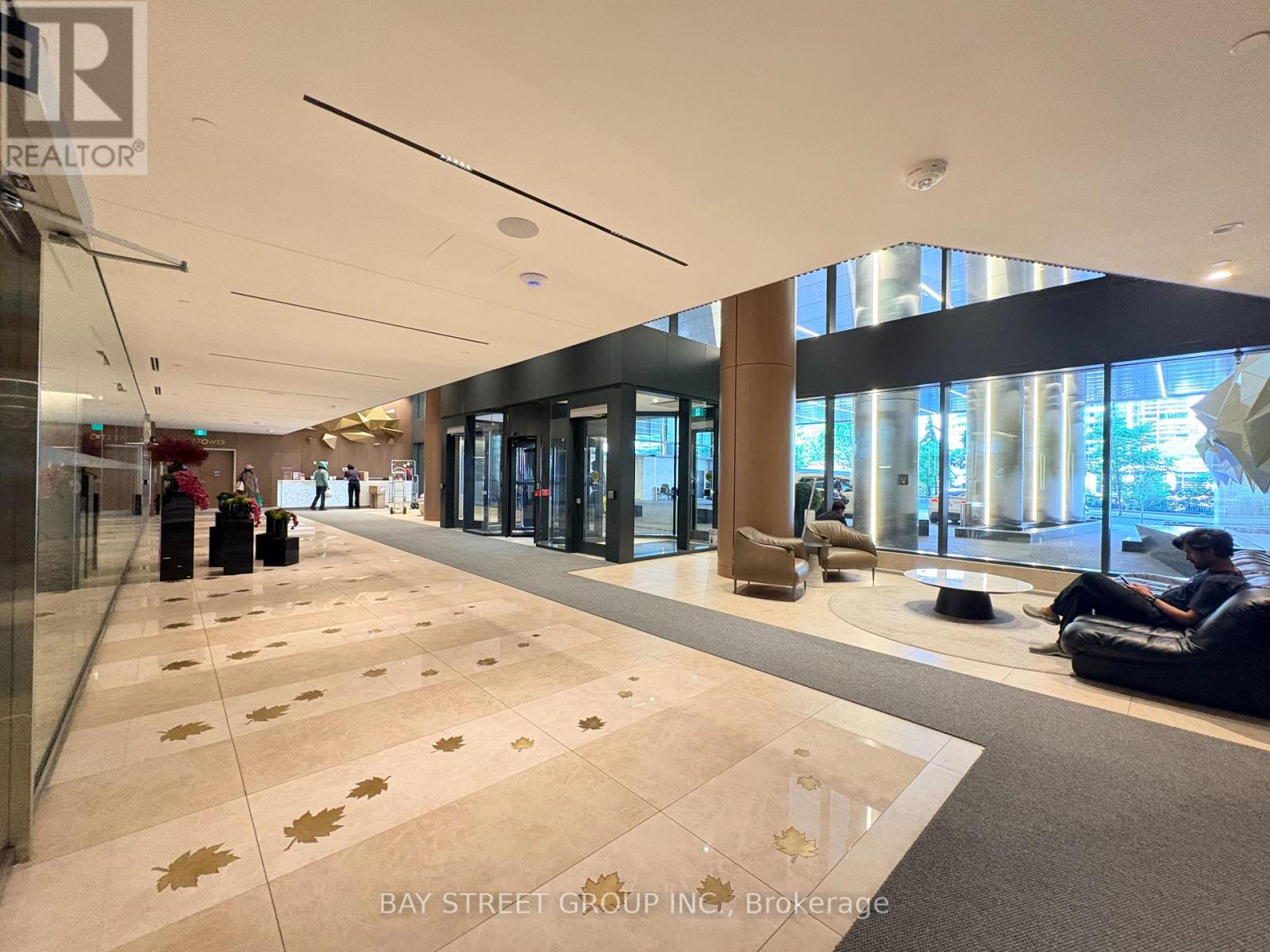 4905 - 3 Concord Cityplace Way, Toronto, Ontario  M5V 0X4 - Photo 4 - C13089726