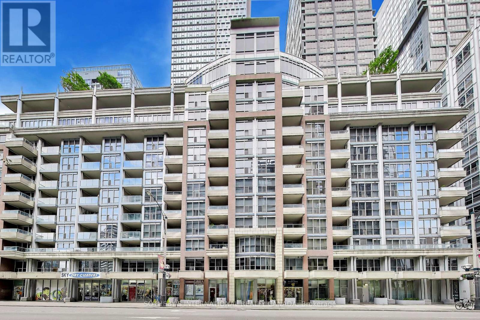 1005 - 270 Wellington Street W, Toronto, Ontario  M5V 3P5 - Photo 2 - C13466572