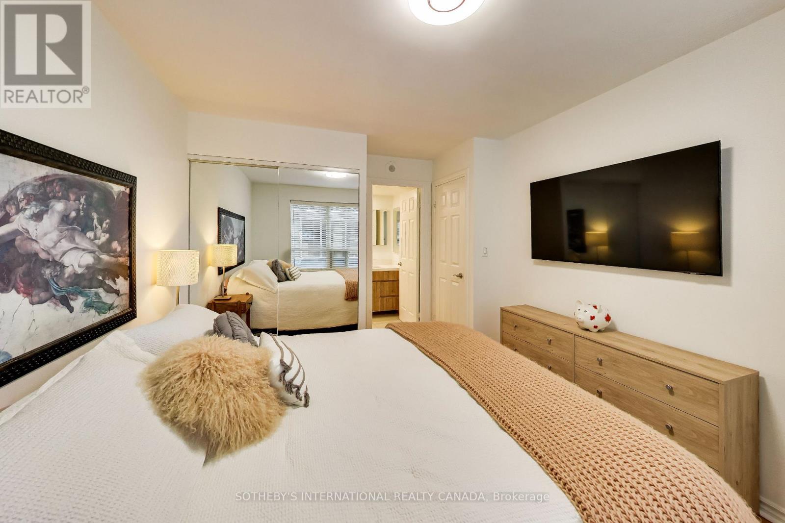 1005 - 270 Wellington Street W, Toronto, Ontario  M5V 3P5 - Photo 17 - C13466572