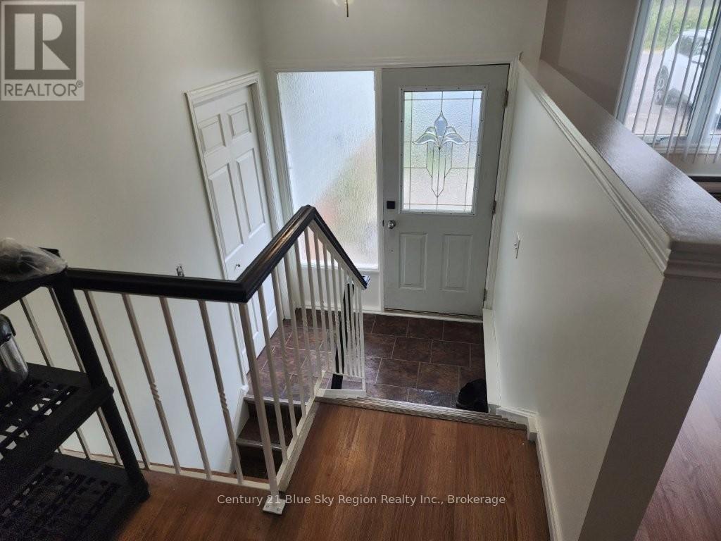 677 Tackaberry Drive, North Bay, Ontario  P1B 8R1 - Photo 6 - X13475650