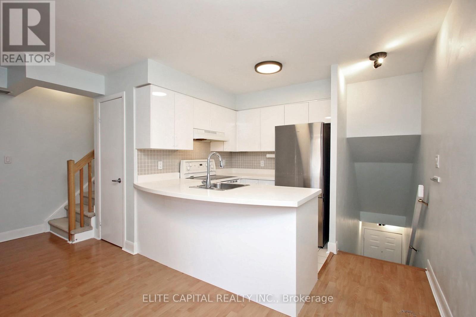 369 - 415 Jarvis Street, Toronto, Ontario  M4Y 3C1 - Photo 5 - C13475440