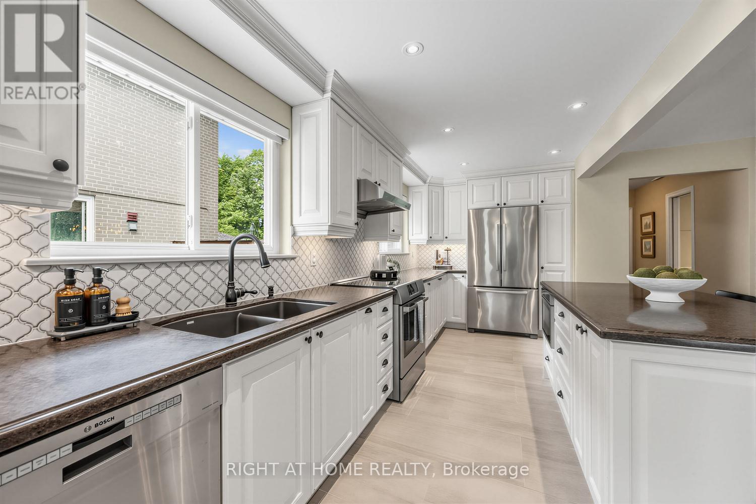 324 Woodsworth Road, Toronto, Ontario  M2L 2T6 - Photo 6 - C13475424