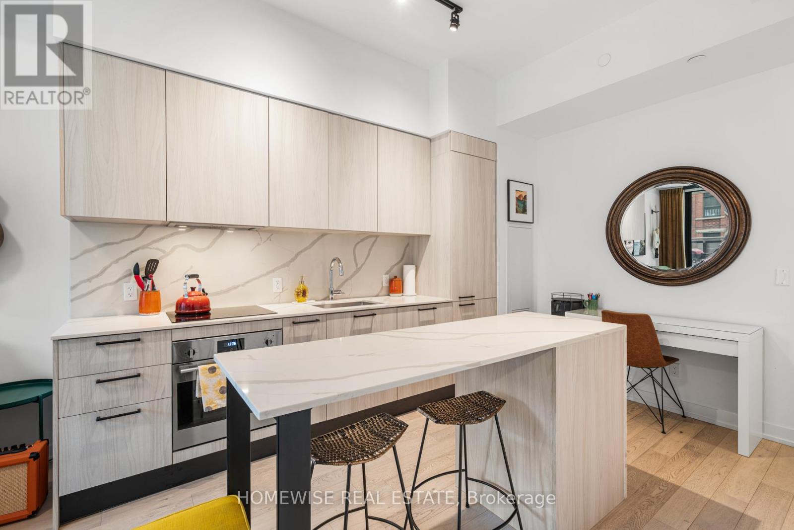 208 - 200 Sudbury Street, Toronto, Ontario  M6J 0H1 - Photo 3 - C13475730