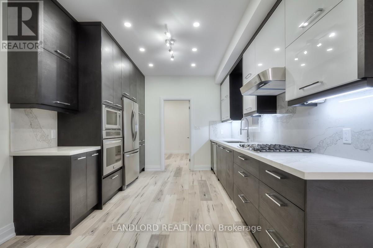 MAIN & BSMT - 100 MASSEY STREET, Toronto, Ontario