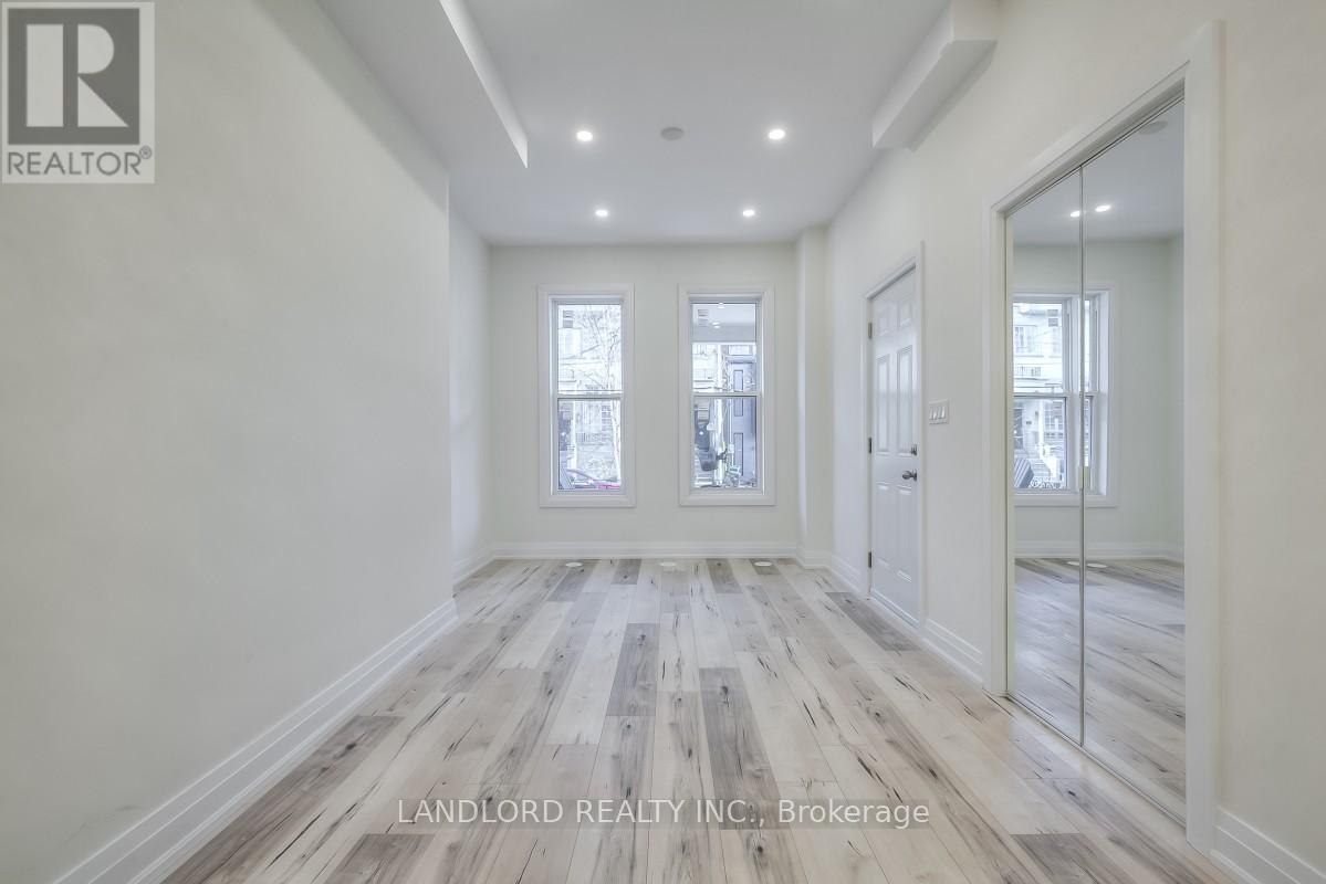 Main & Bsmt - 100 Massey Street, Toronto, Ontario  M6J 2T4 - Photo 8 - C13476224