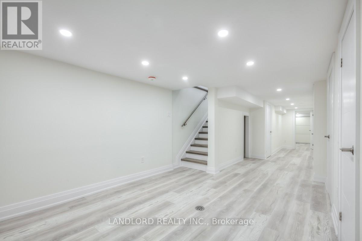 Main & Bsmt - 100 Massey Street, Toronto, Ontario  M6J 2T4 - Photo 13 - C13476224