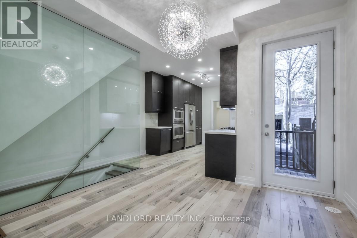 Main & Bsmt - 100 Massey Street, Toronto, Ontario  M6J 2T4 - Photo 5 - C13476224