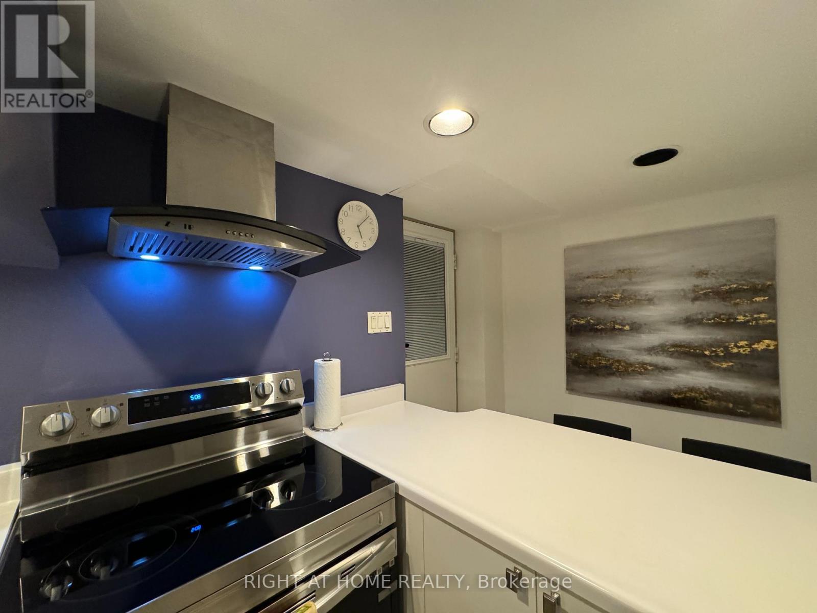 Lower Apartment - 1196 Avenue Road, Toronto, Ontario  M5N 2G1 - Photo 11 - C13476282