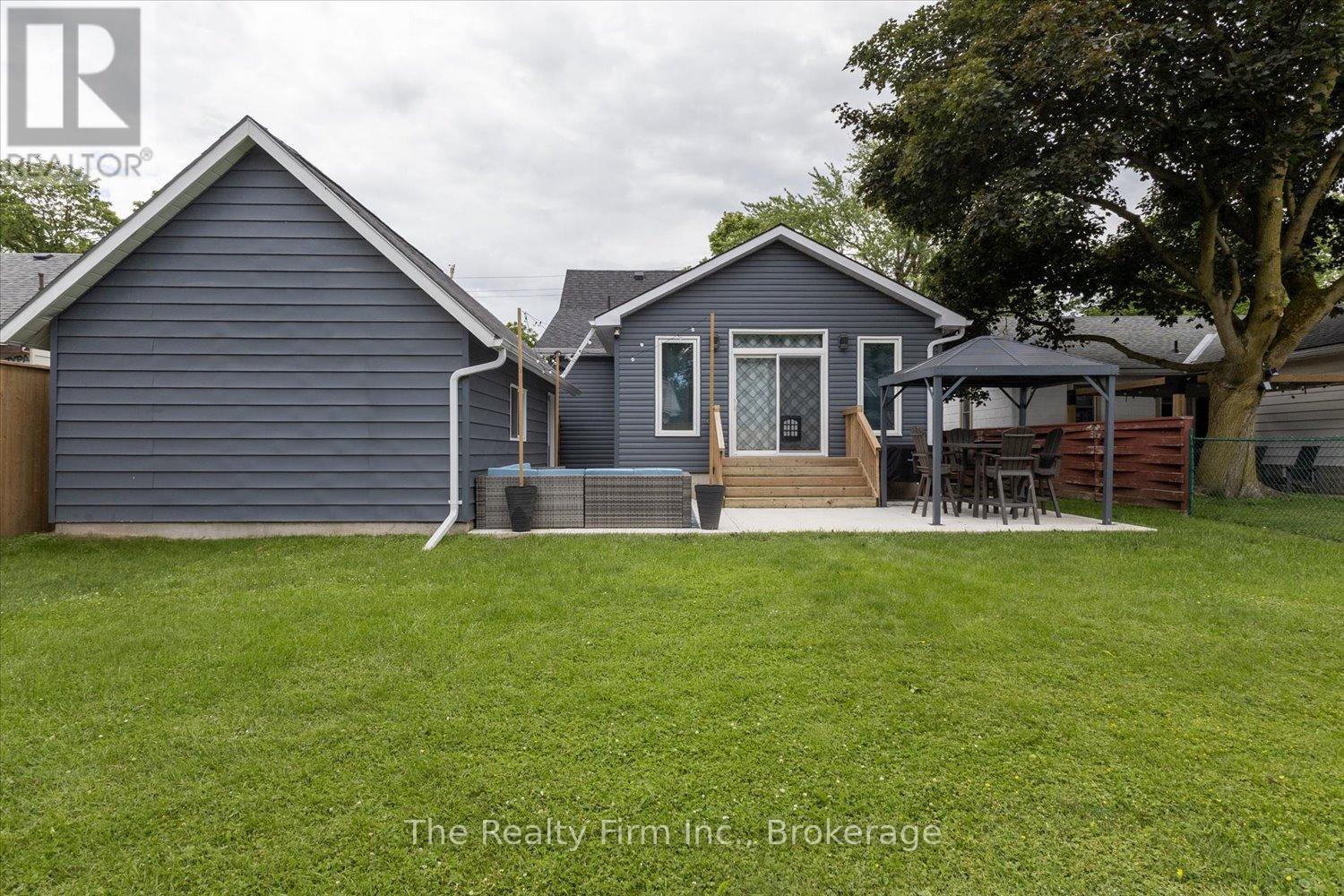 374 West Gore Street, Stratford, Ontario  N5A 1L1 - Photo 47 - X13475434