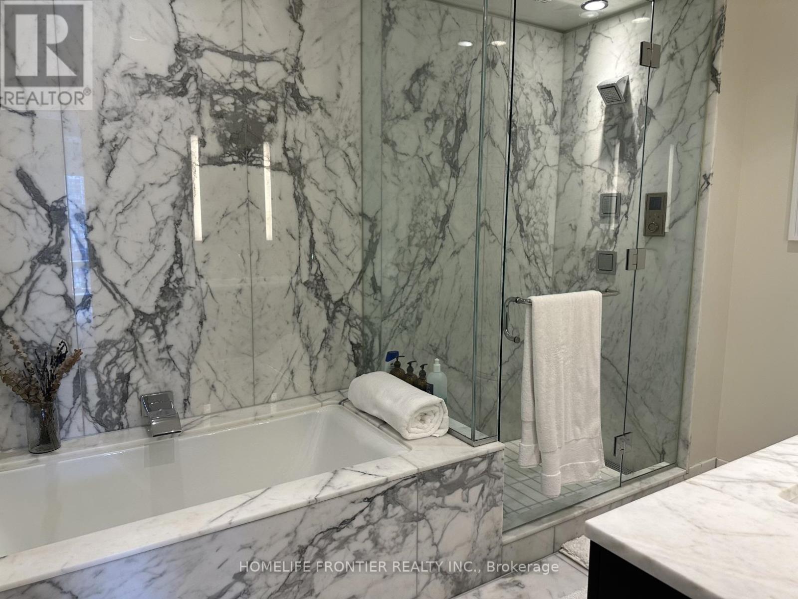 3004 - 180 University Avenue, Toronto, Ontario  M5H 0A3 - Photo 10 - C13475814