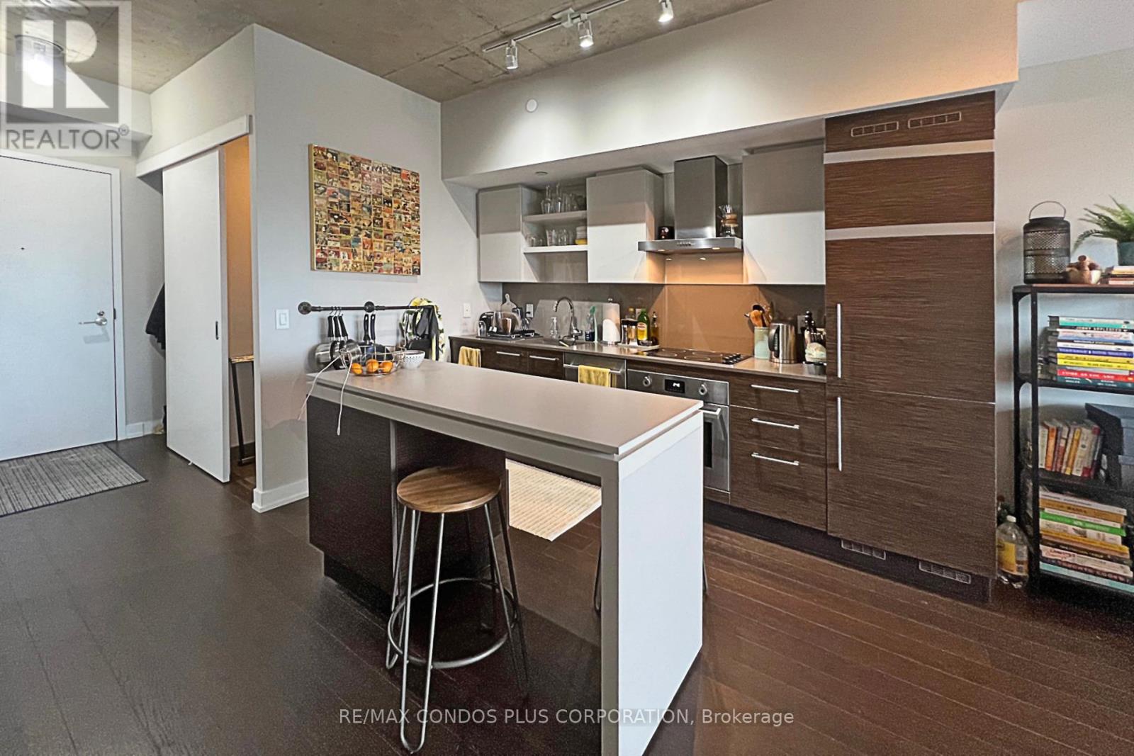 1205 - 1030 King Street W, Toronto, Ontario  M6K 3N3 - Photo 2 - C13475924