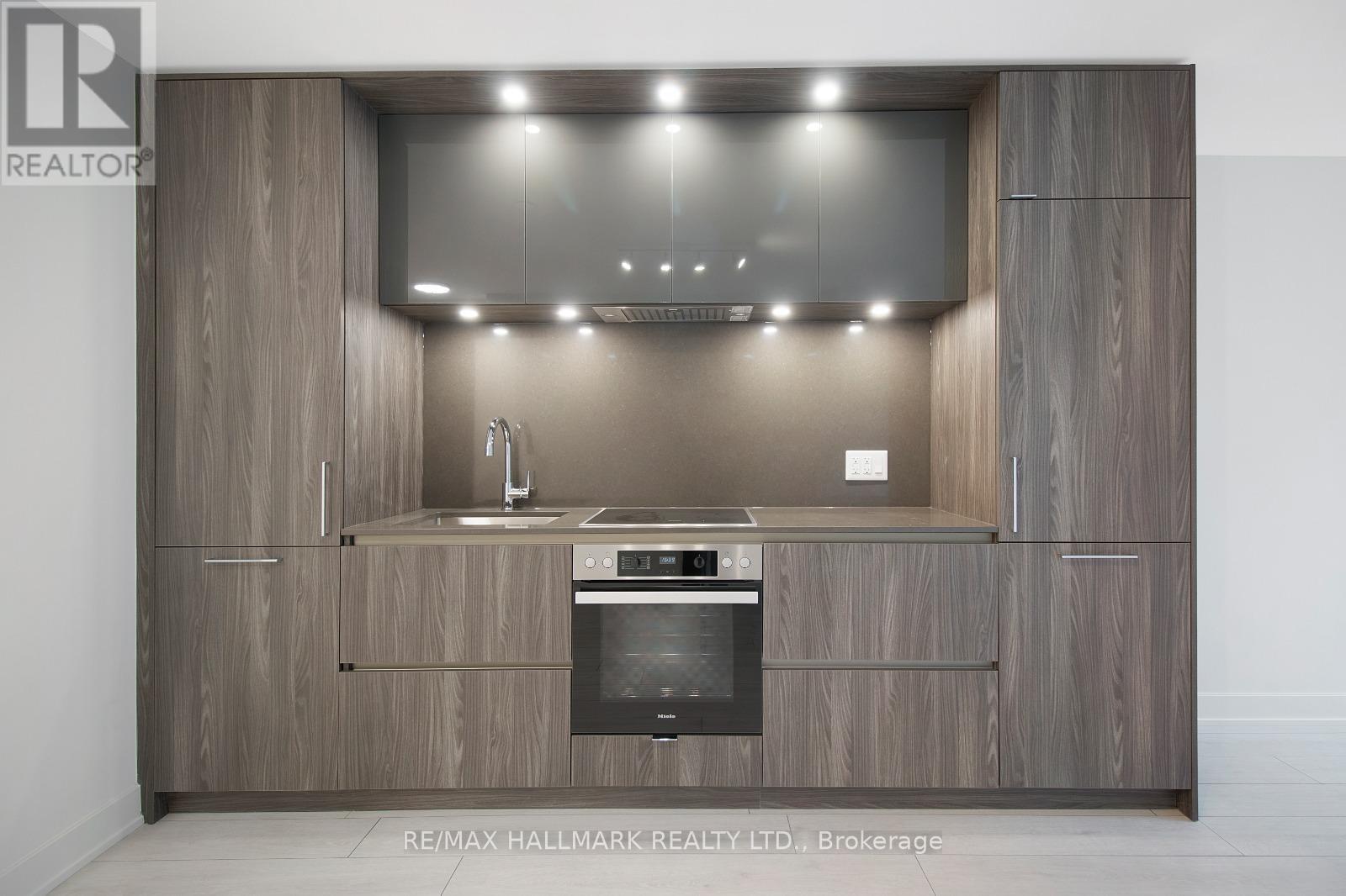 513 - 15 MERCER STREET, Toronto, Ontario