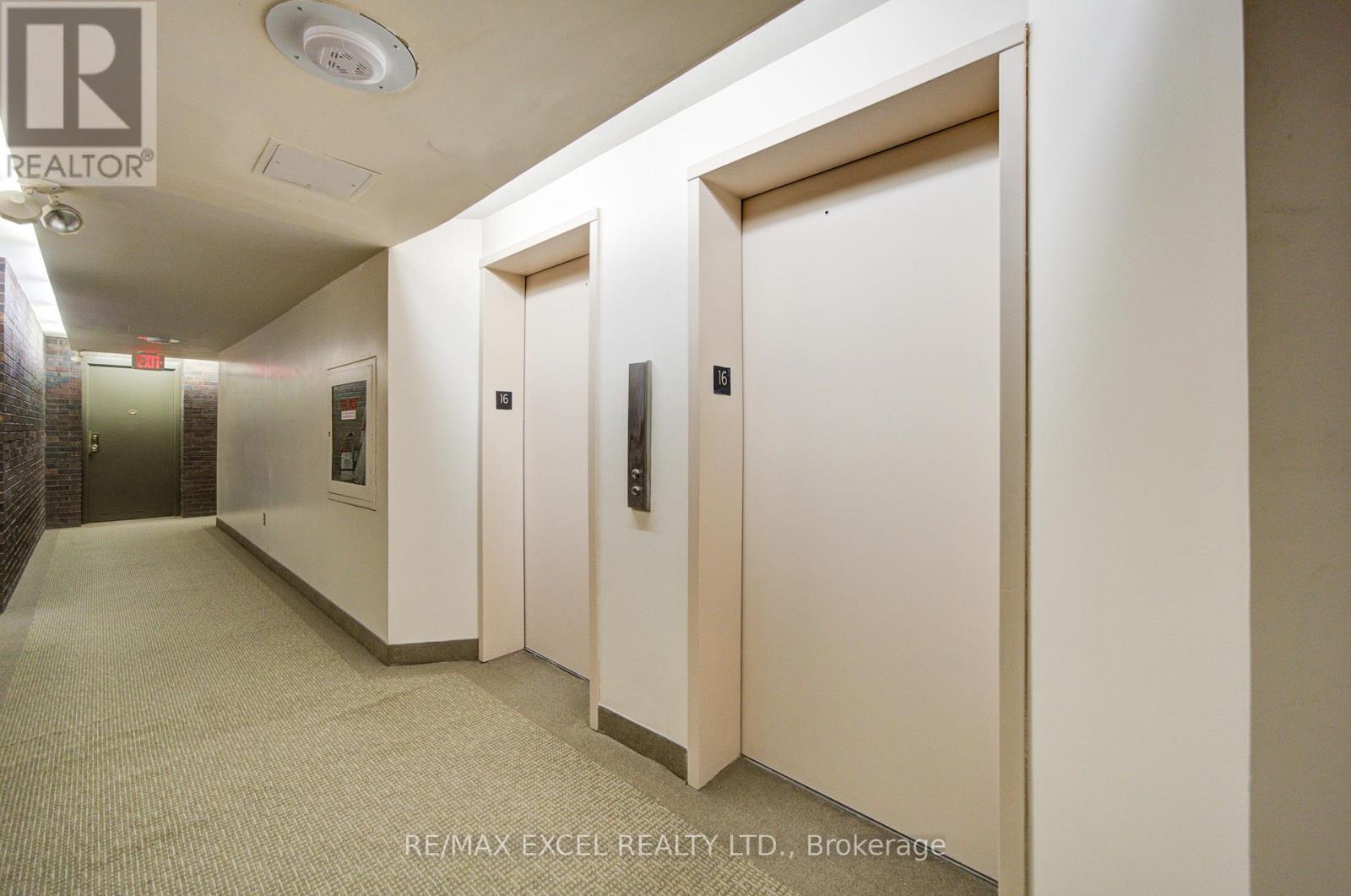 1605 - 720 Spadina Avenue, Toronto, Ontario  M5S 2T9 - Photo 8 - C13476164