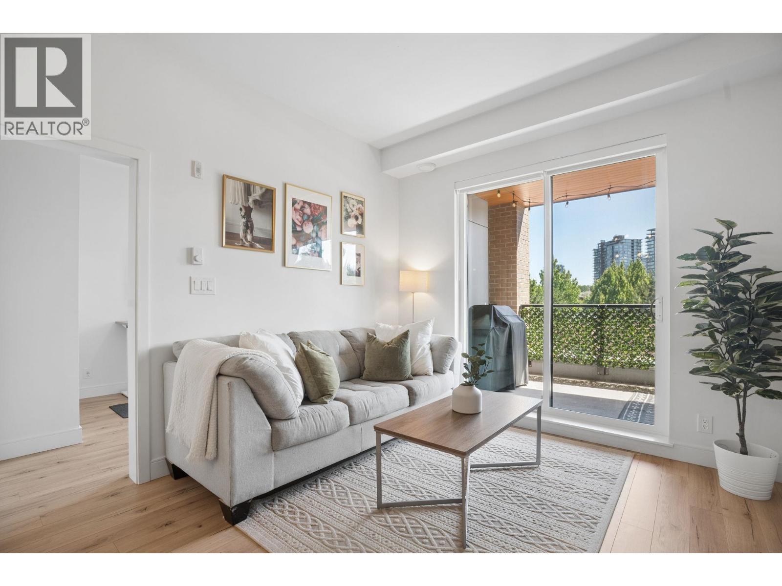 326 55 Klahanie Drive, Port Moody, British Columbia  V3H 0M9 - Photo 2 - R3138668