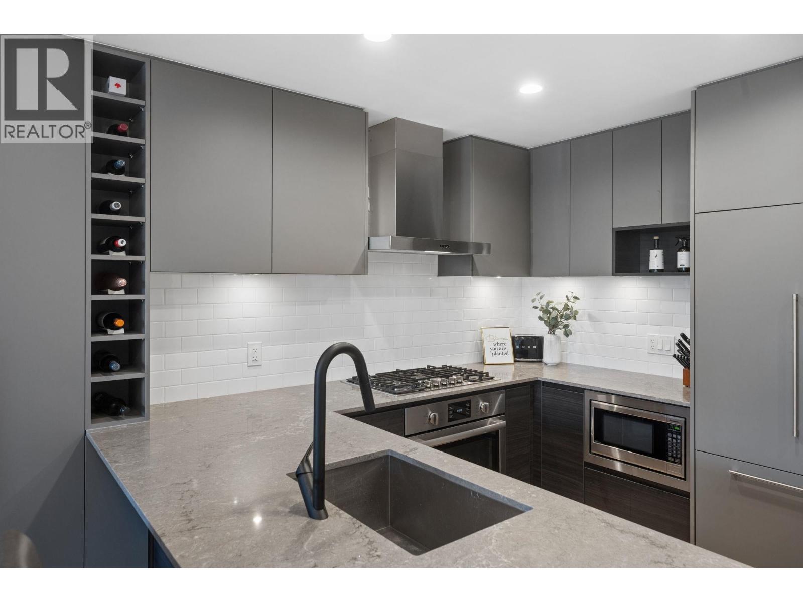 326 55 Klahanie Drive, Port Moody, British Columbia  V3H 0M9 - Photo 9 - R3138668