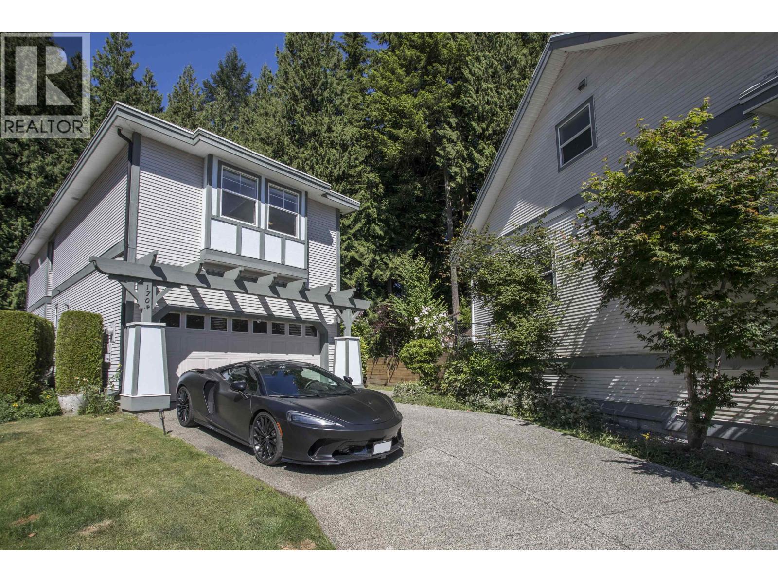 1703 ARBUTUS PLACE, Coquitlam, British Columbia