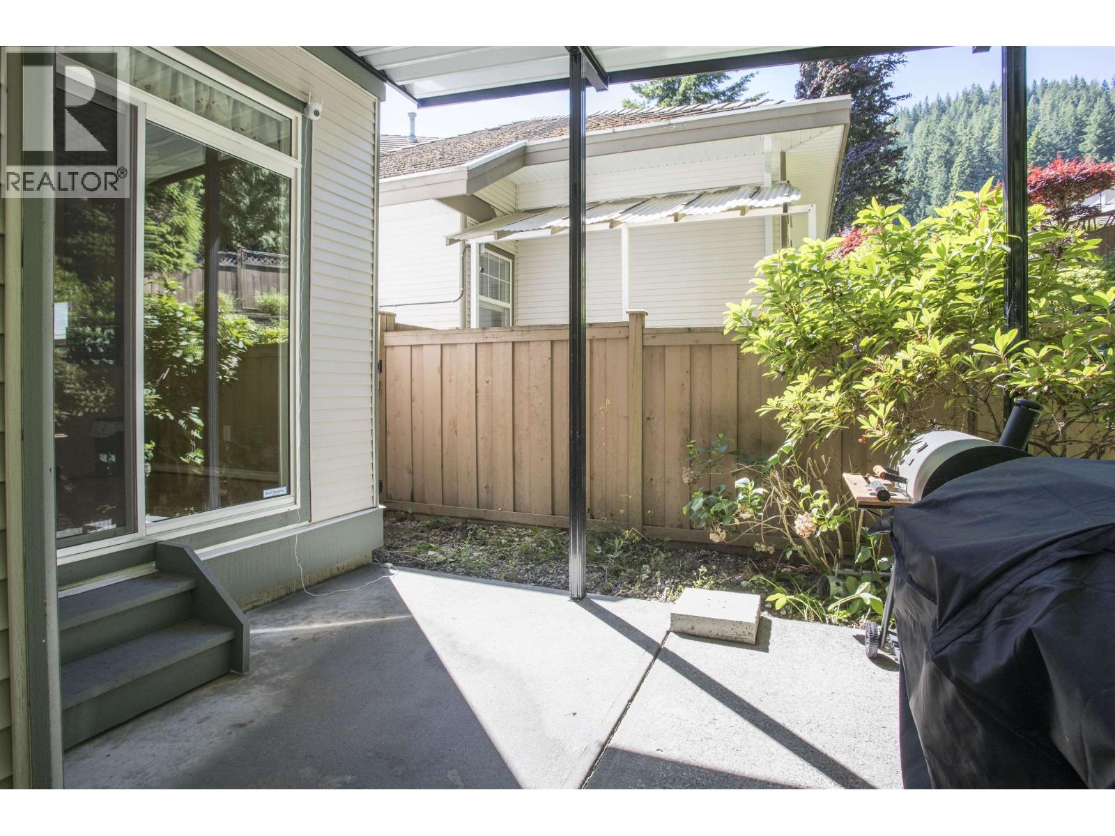 1703 Arbutus Place, Coquitlam, British Columbia V3E 3K2 - Photo 10 - R3138655