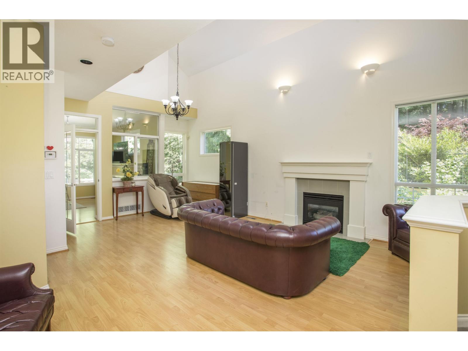 1703 Arbutus Place, Coquitlam, British Columbia V3E 3K2 - Photo 12 - R3138655