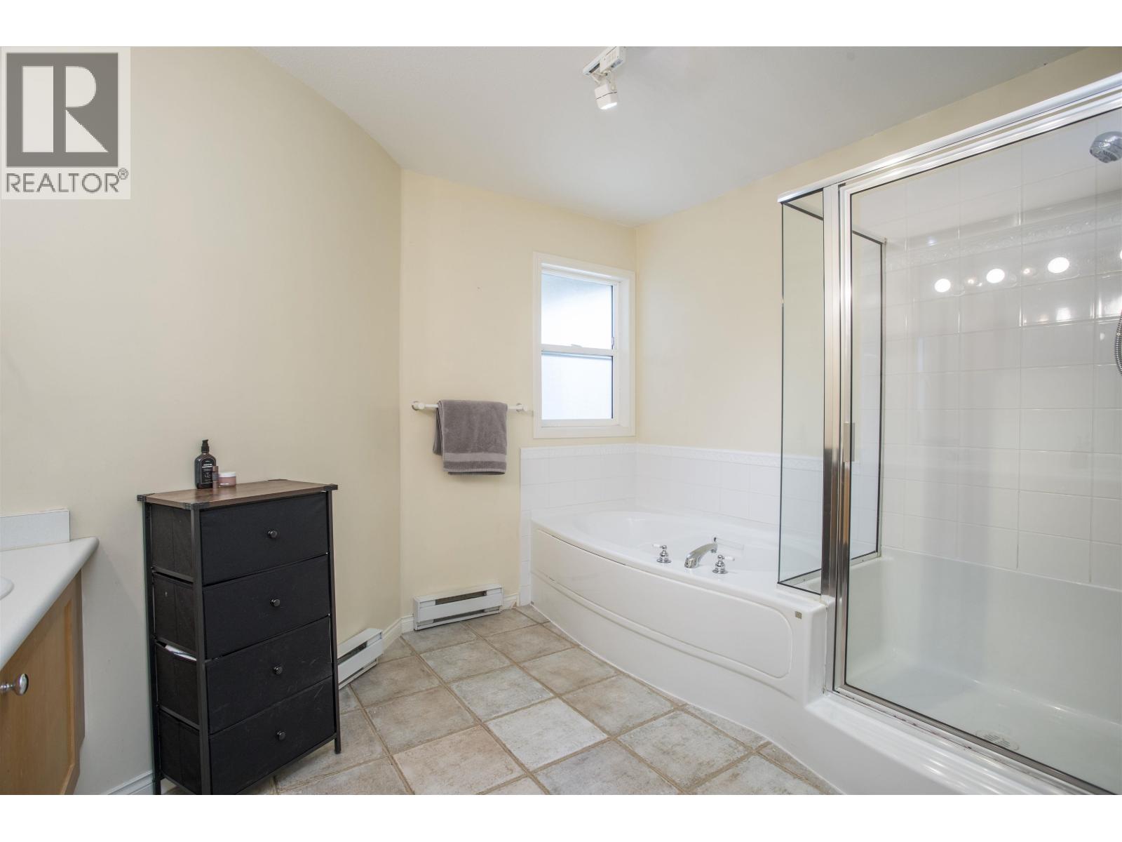 1703 Arbutus Place, Coquitlam, British Columbia V3E 3K2 - Photo 28 - R3138655