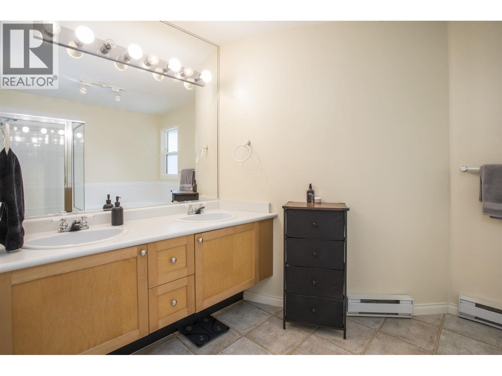 1703 Arbutus Place, Coquitlam, British Columbia V3E 3K2 - Photo 29 - R3138655