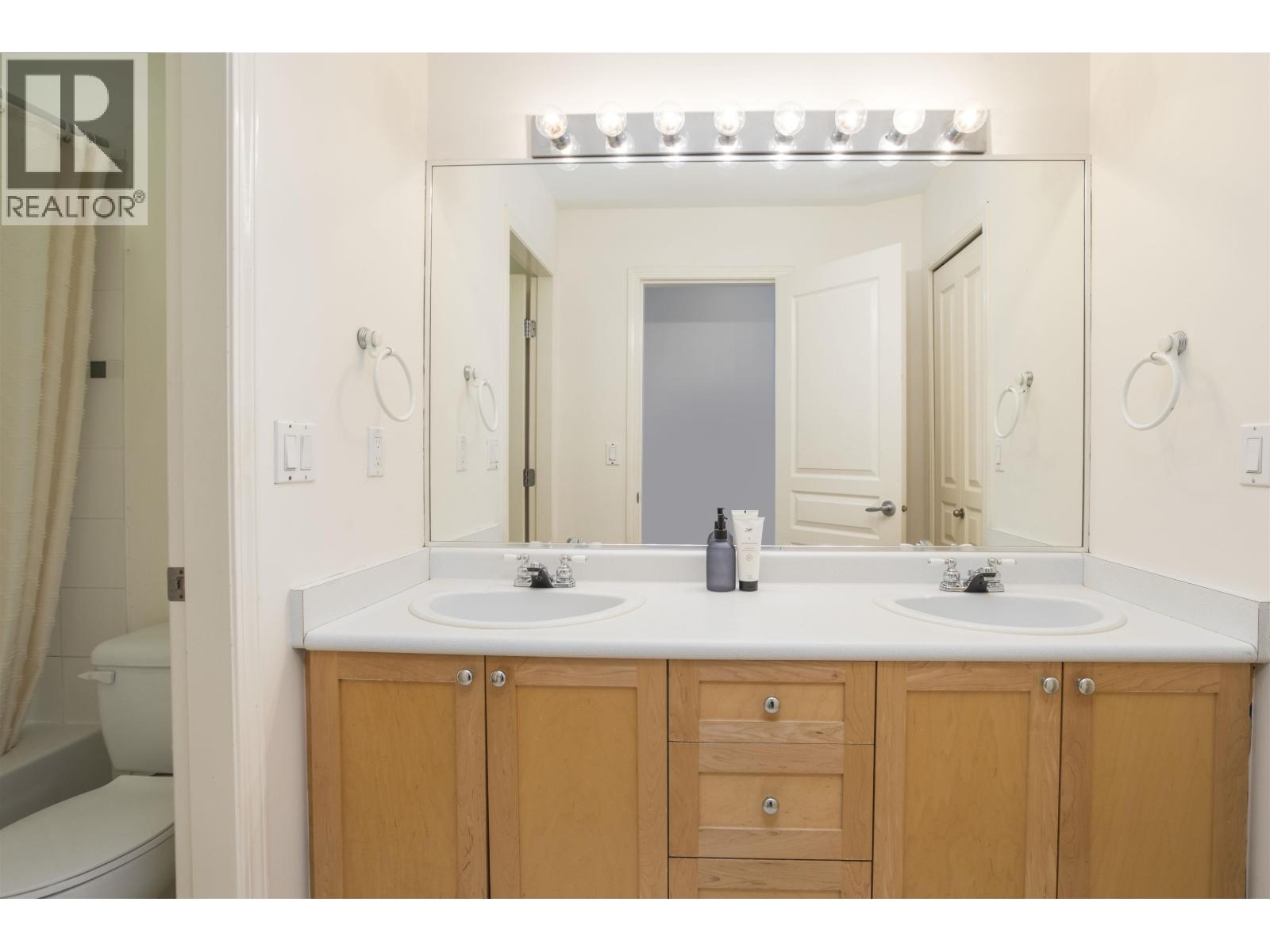 1703 Arbutus Place, Coquitlam, British Columbia V3E 3K2 - Photo 30 - R3138655
