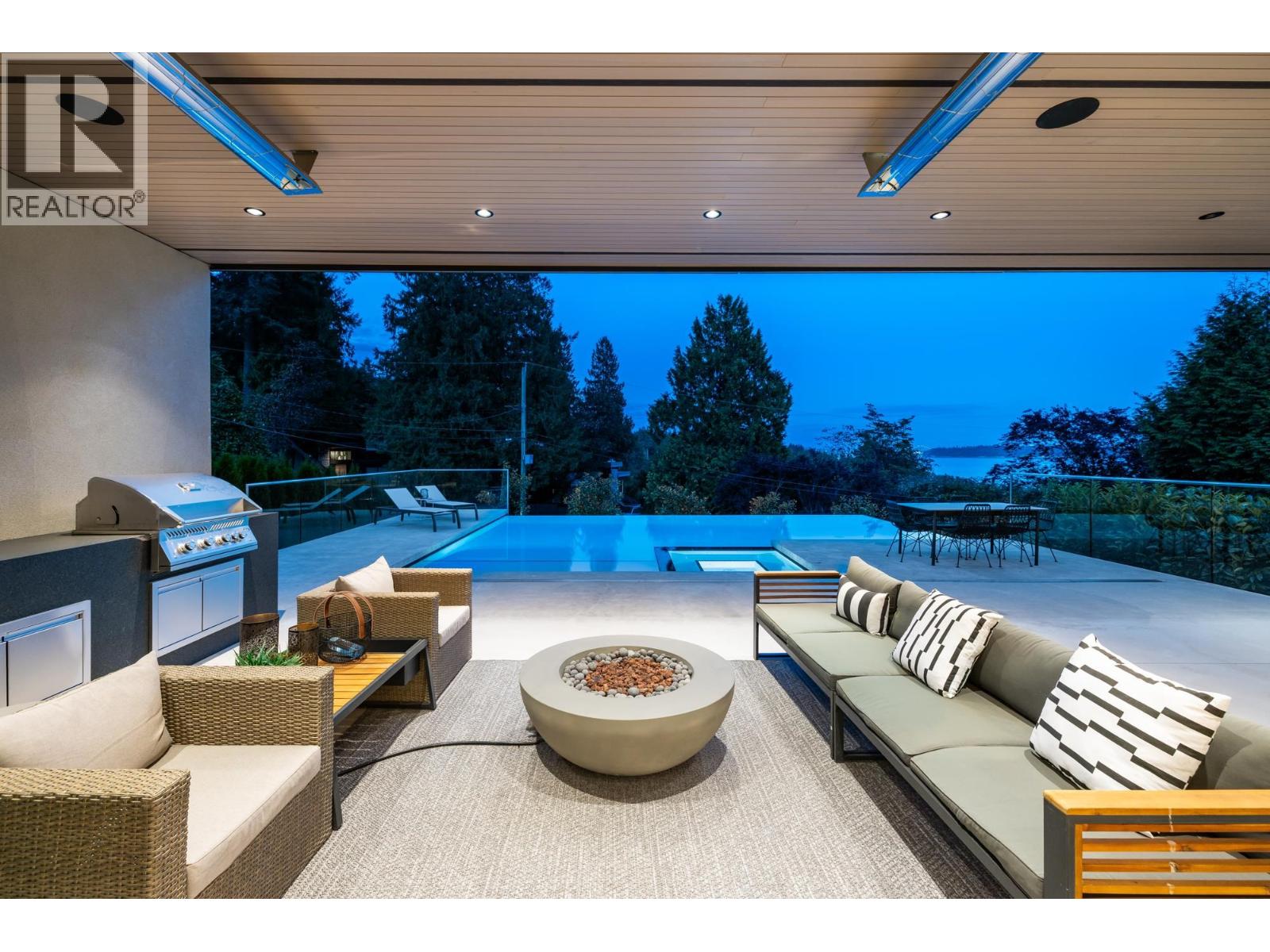 449 Hillcrest Street, West Vancouver, British Columbia V7V 2L8 - Photo 14 - R3138676