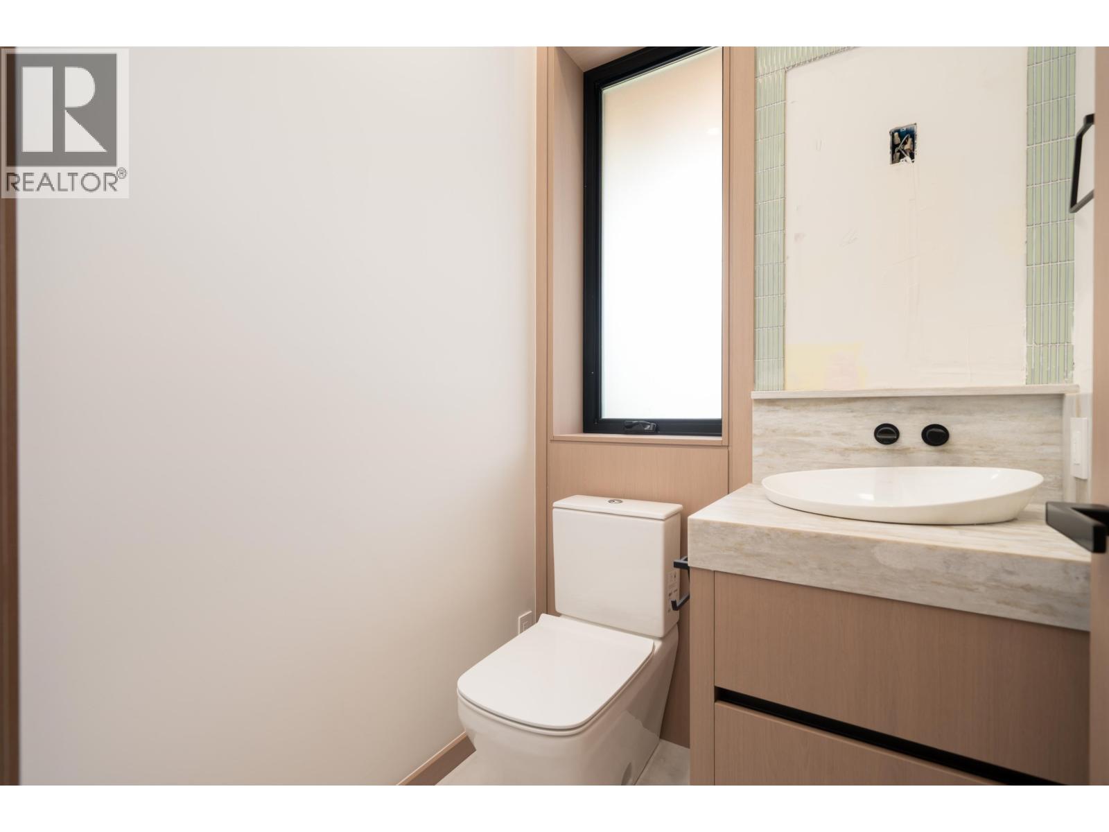 2 1448 E 30th Avenue, Vancouver, British Columbia  V5N 3A2 - Photo 12 - R3138542