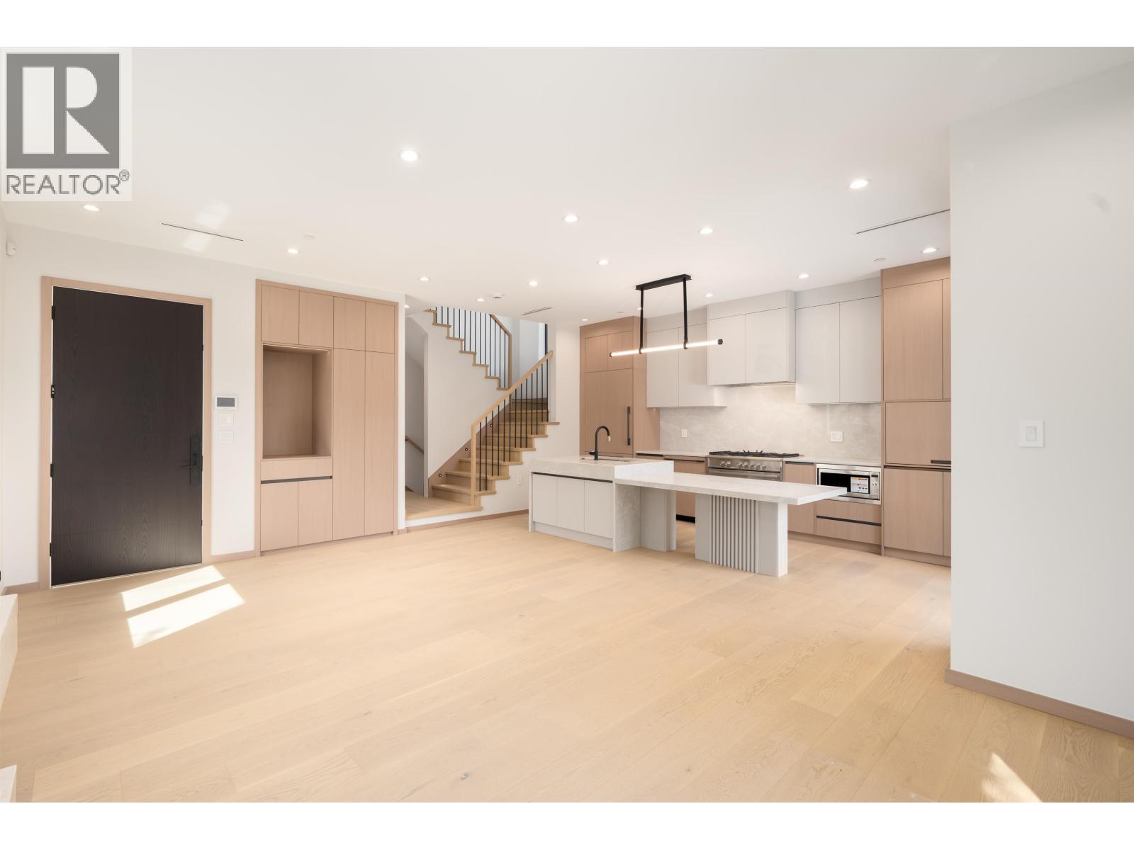 2 1448 E 30th Avenue, Vancouver, British Columbia  V5N 3A2 - Photo 8 - R3138542
