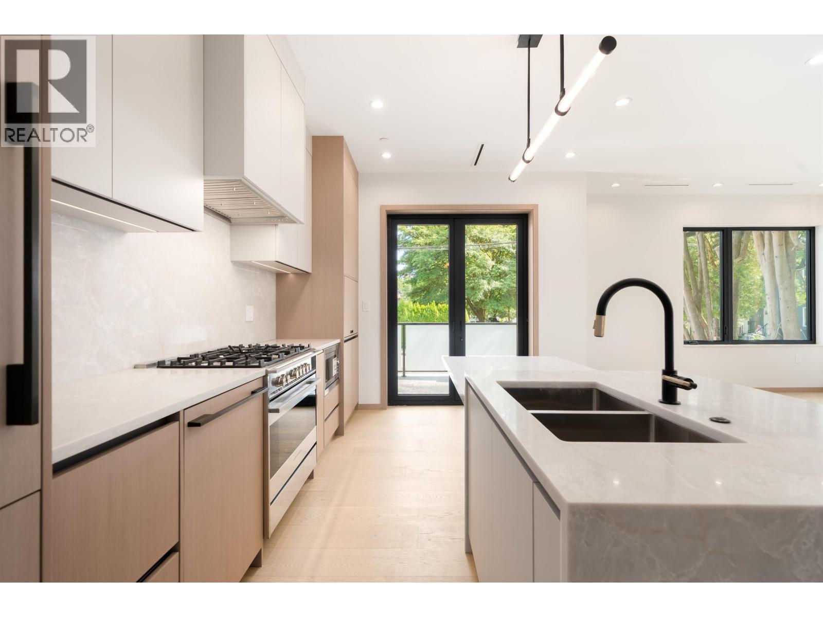 2 1448 E 30th Avenue, Vancouver, British Columbia  V5N 3A2 - Photo 11 - R3138542