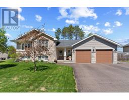 51 BEDARD BOULEVARD, Petawawa, Ontario