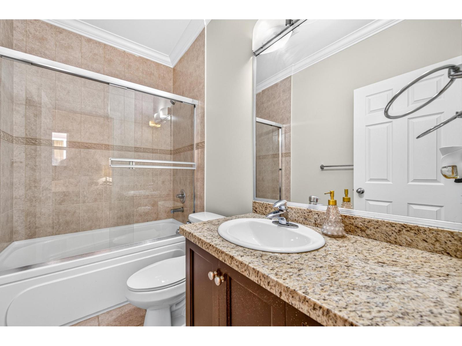 7336 201b Street, Langley, British Columbia  V2Y 3G3 - Photo 11 - R3138593
