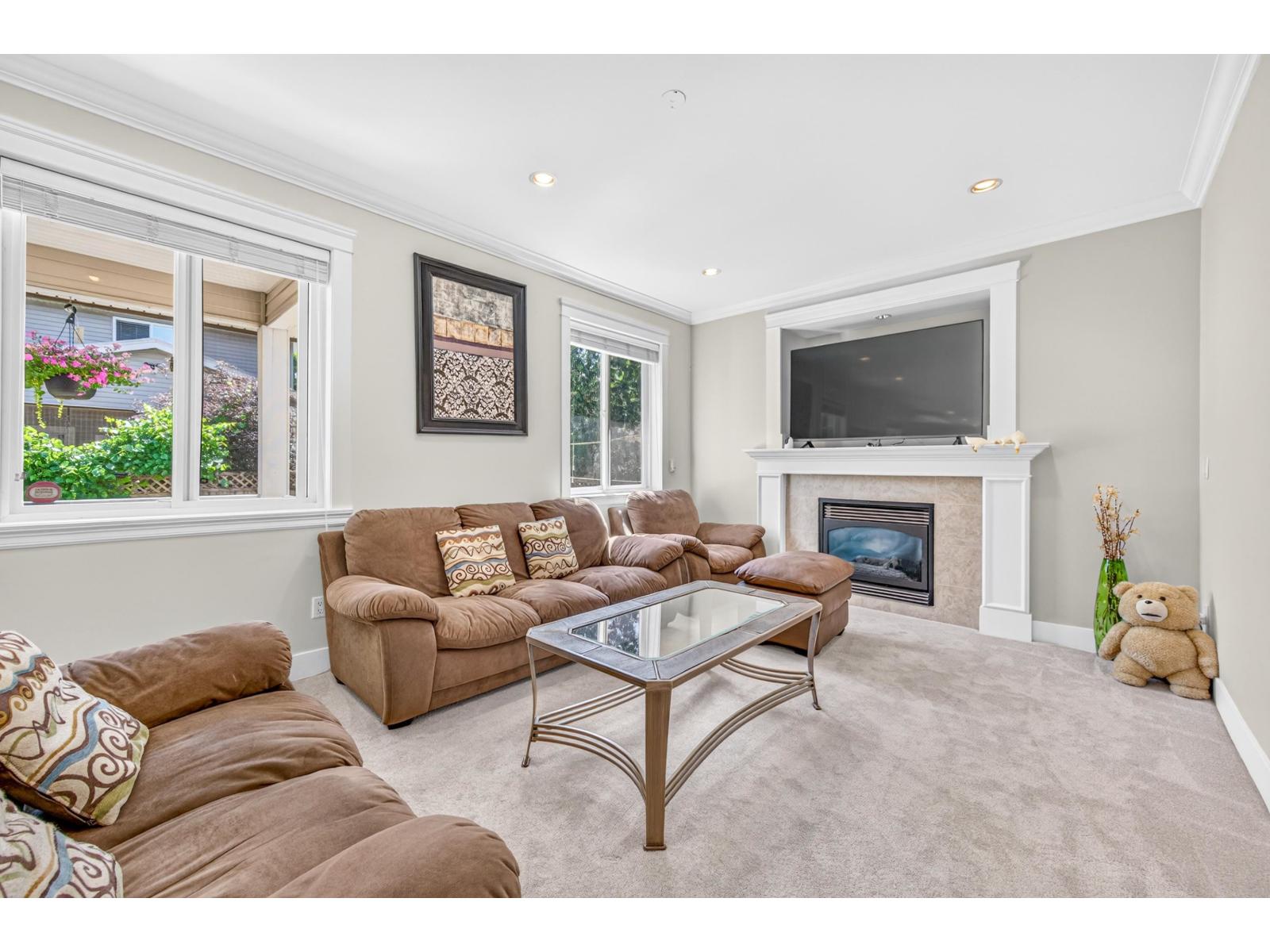 7336 201b Street, Langley, British Columbia  V2Y 3G3 - Photo 8 - R3138593