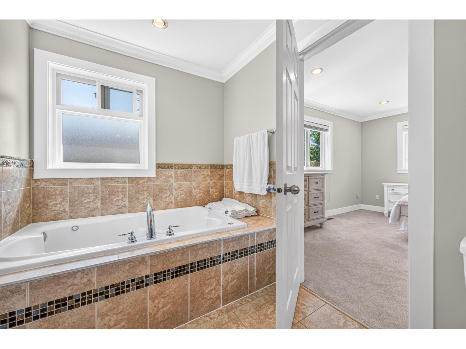 7336 201b Street, Langley, British Columbia  V2Y 3G3 - Photo 16 - R3138593