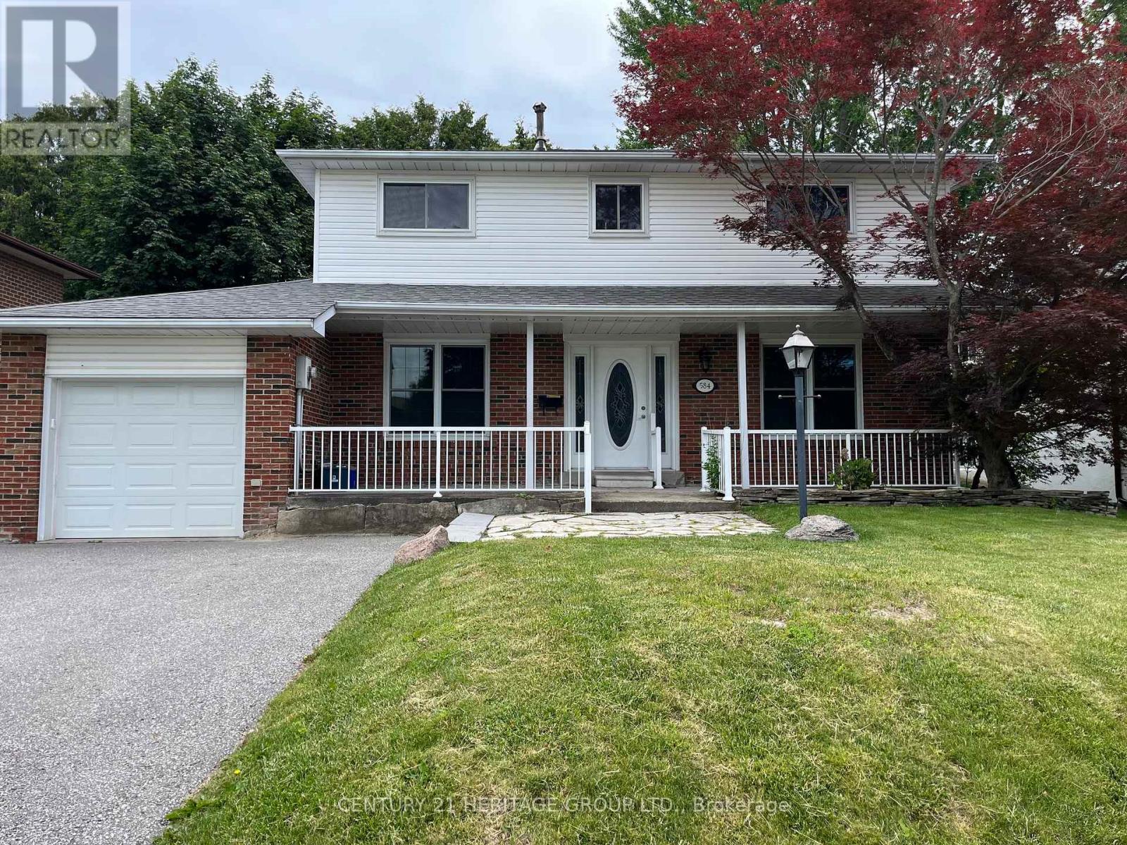 584 Arnhem Drive, Oshawa, Ontario  L1G 2J6 - Photo 3 - E13473548