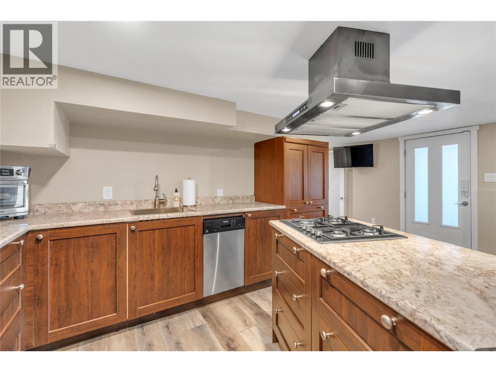 3997 Lakeside Road, Penticton, British Columbia  V2A 8W1 - Photo 61 - 10392361